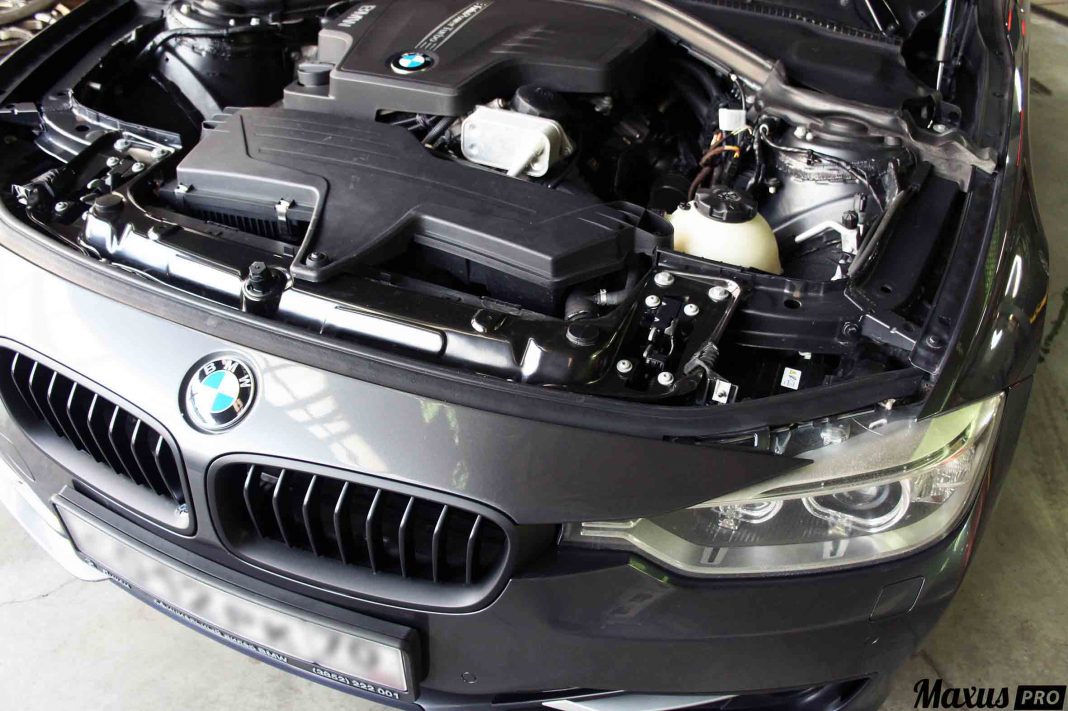 Замена ГРМ и цепи масляного насоса на BMW 320i F30 N20B20 184 лс